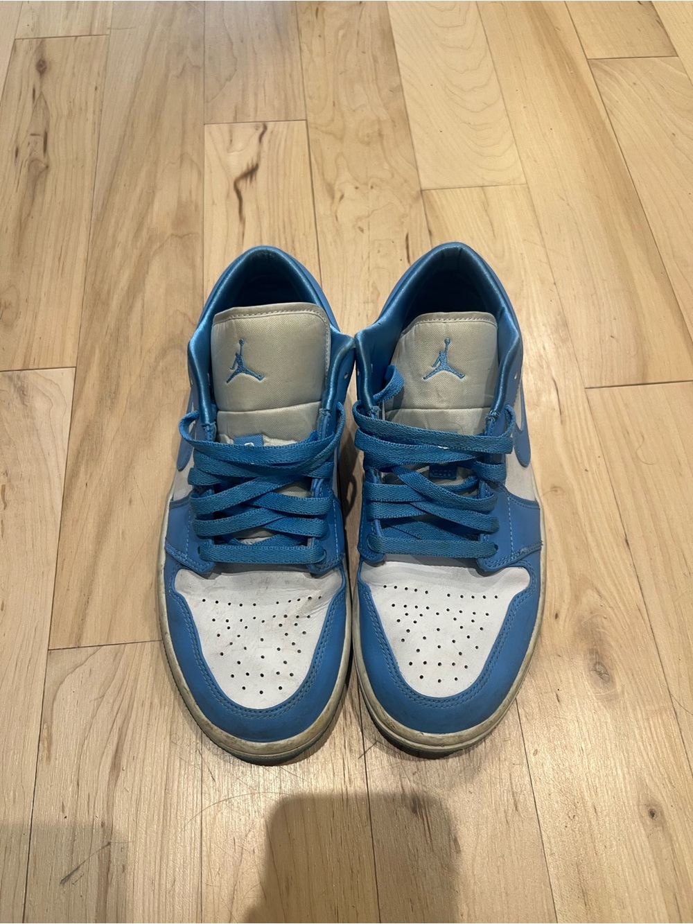 Jordan Women’s Low-Top Sneakers - White and Blue